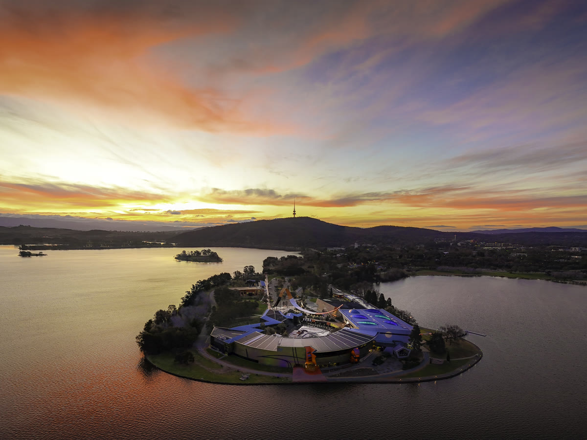 Sunset picnic on Lake Burley Griffin